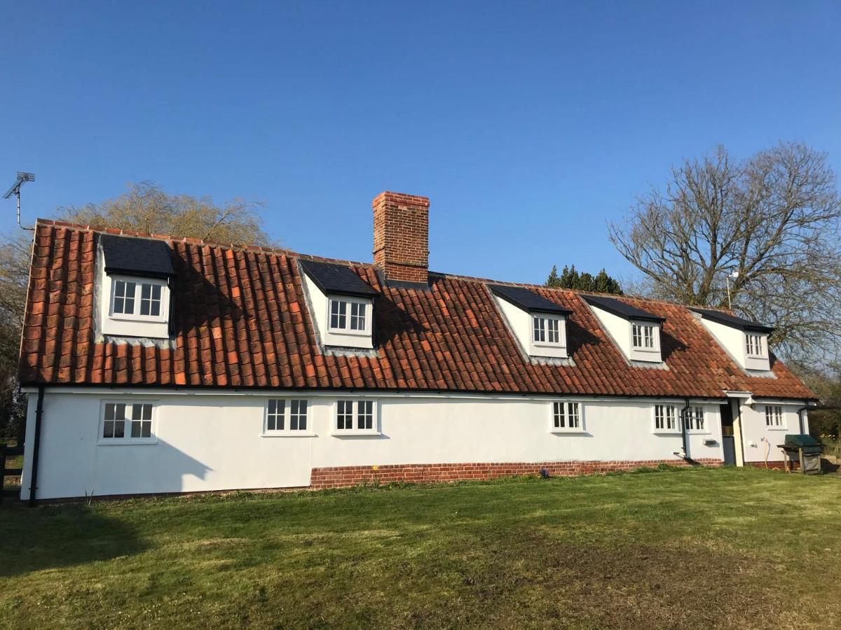 Heart's Ease In Dallinghoo Nr Holiday home Woodbridge